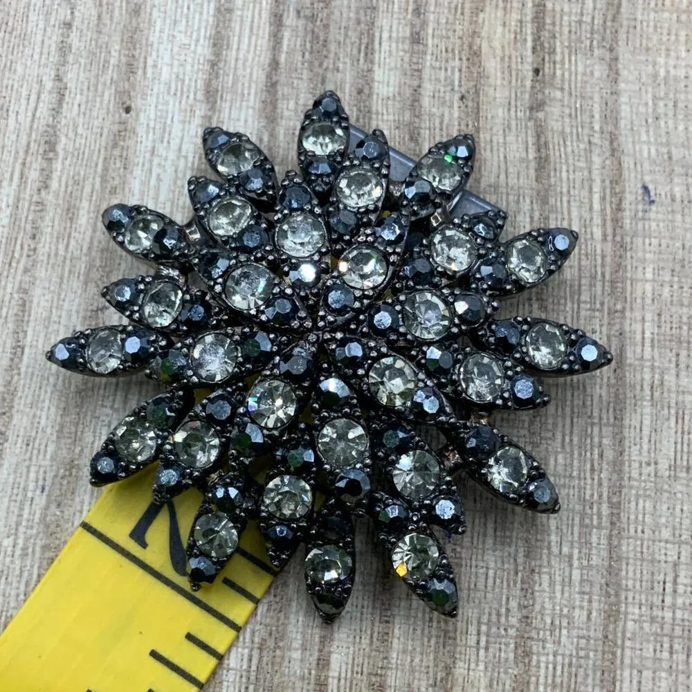 Flower Burst Glass Vintage Black Metal Brooch